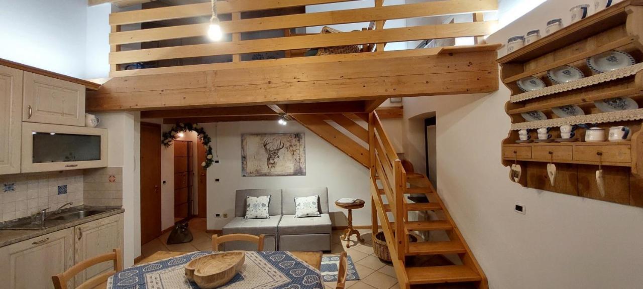 Loft Della Perpetua Di Casa Bernardi, Fuga Romantica Petfriendly Montagnaga  Exteriör bild