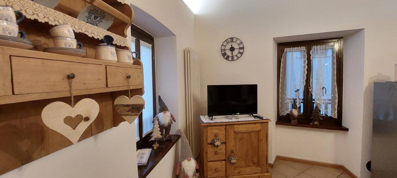 Loft Della Perpetua Di Casa Bernardi, Fuga Romantica Petfriendly Montagnaga  Exteriör bild