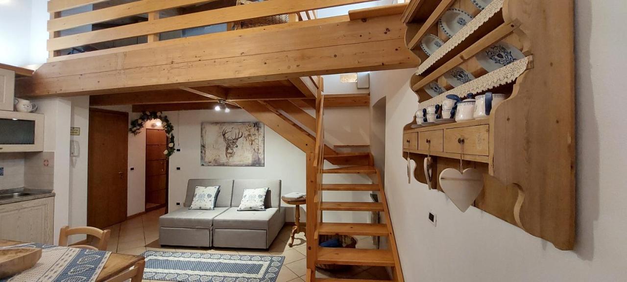 Loft Della Perpetua Di Casa Bernardi, Fuga Romantica Petfriendly Montagnaga  Exteriör bild