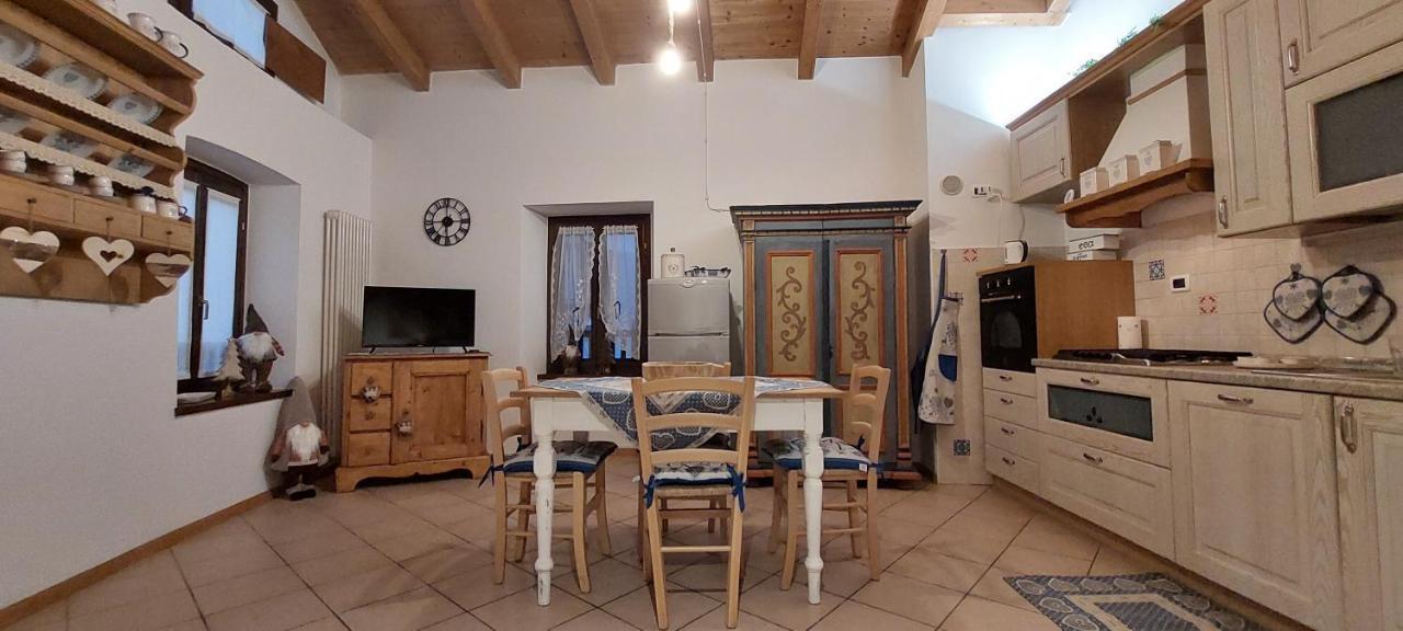 Loft Della Perpetua Di Casa Bernardi, Fuga Romantica Petfriendly Montagnaga  Exteriör bild
