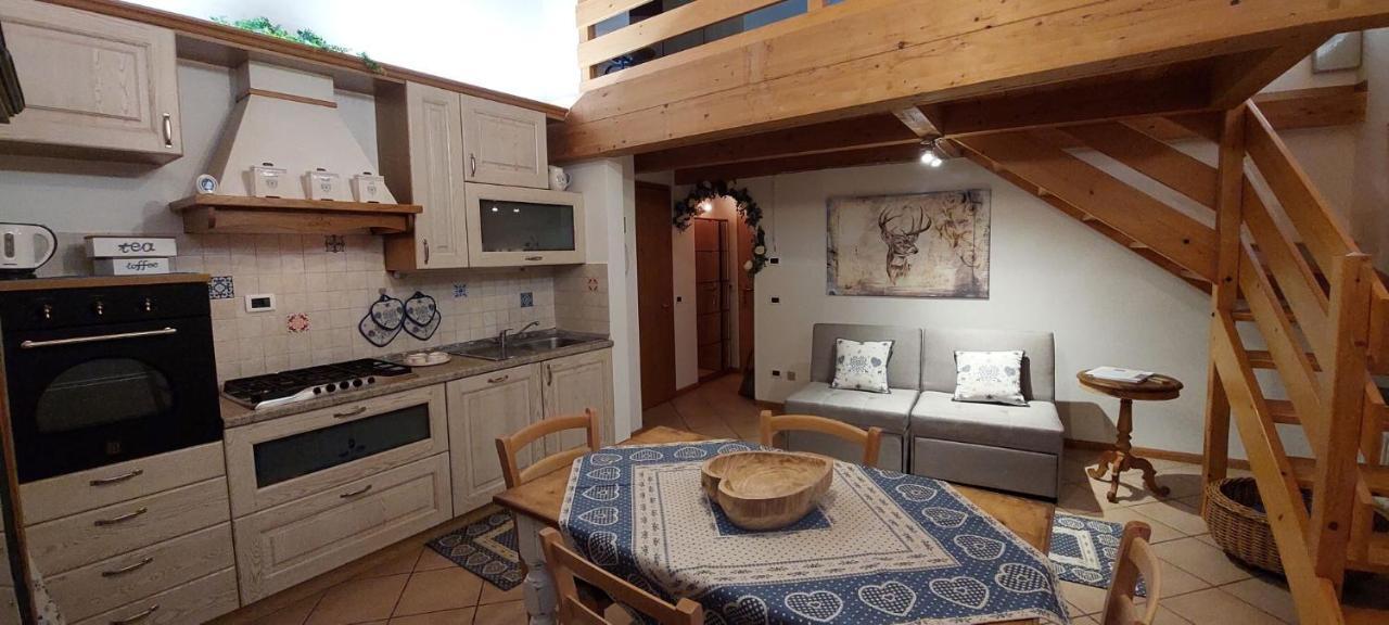 Loft Della Perpetua Di Casa Bernardi, Fuga Romantica Petfriendly Montagnaga  Exteriör bild