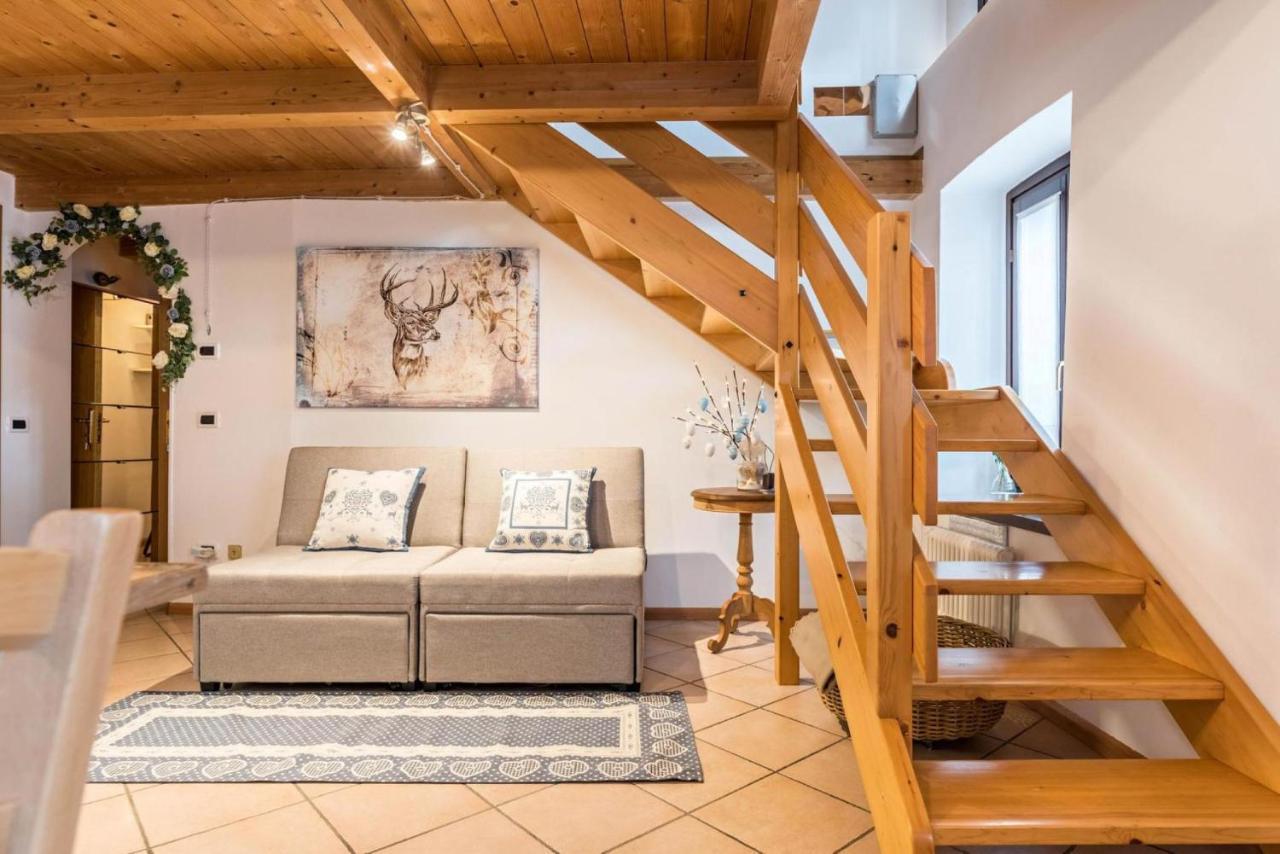 Loft Della Perpetua Di Casa Bernardi, Fuga Romantica Petfriendly Montagnaga  Exteriör bild