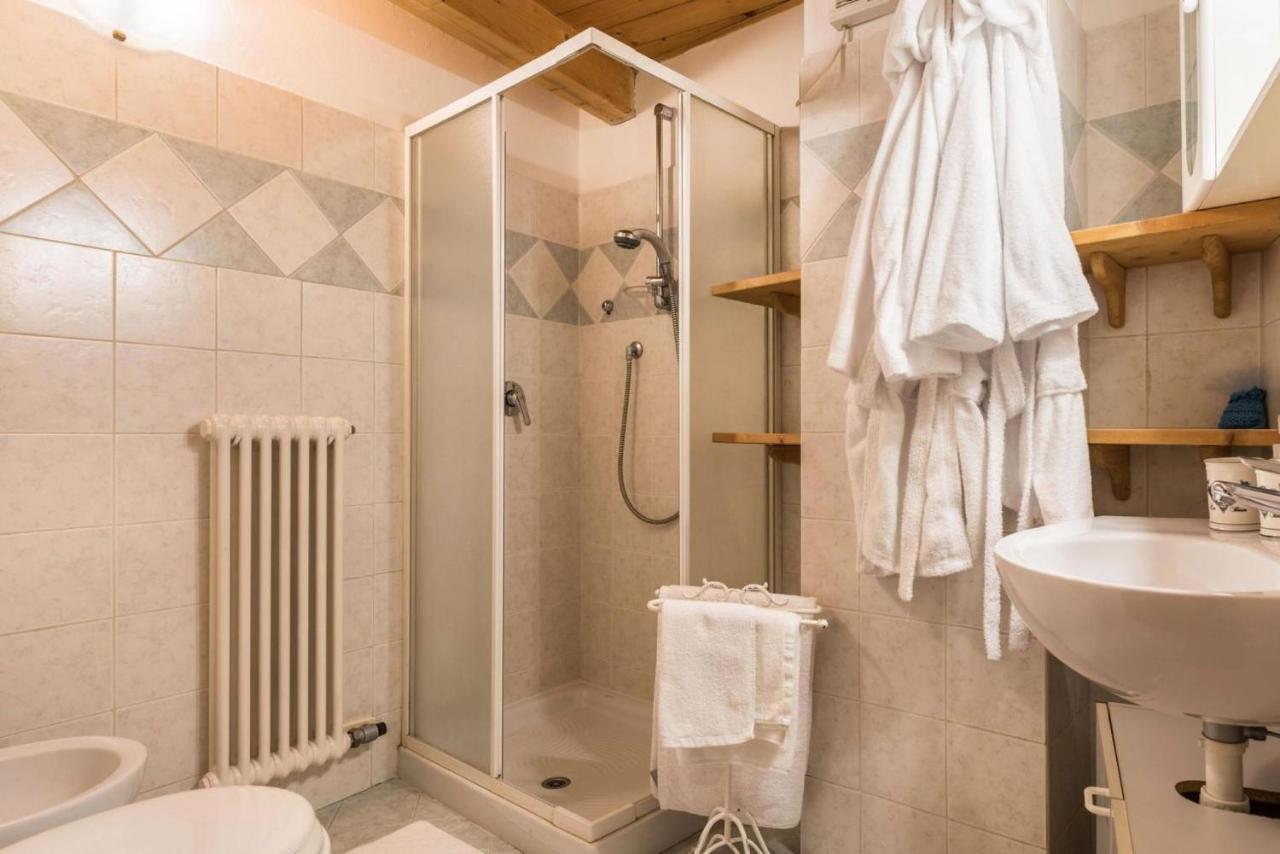 Loft Della Perpetua Di Casa Bernardi, Fuga Romantica Petfriendly Montagnaga  Exteriör bild