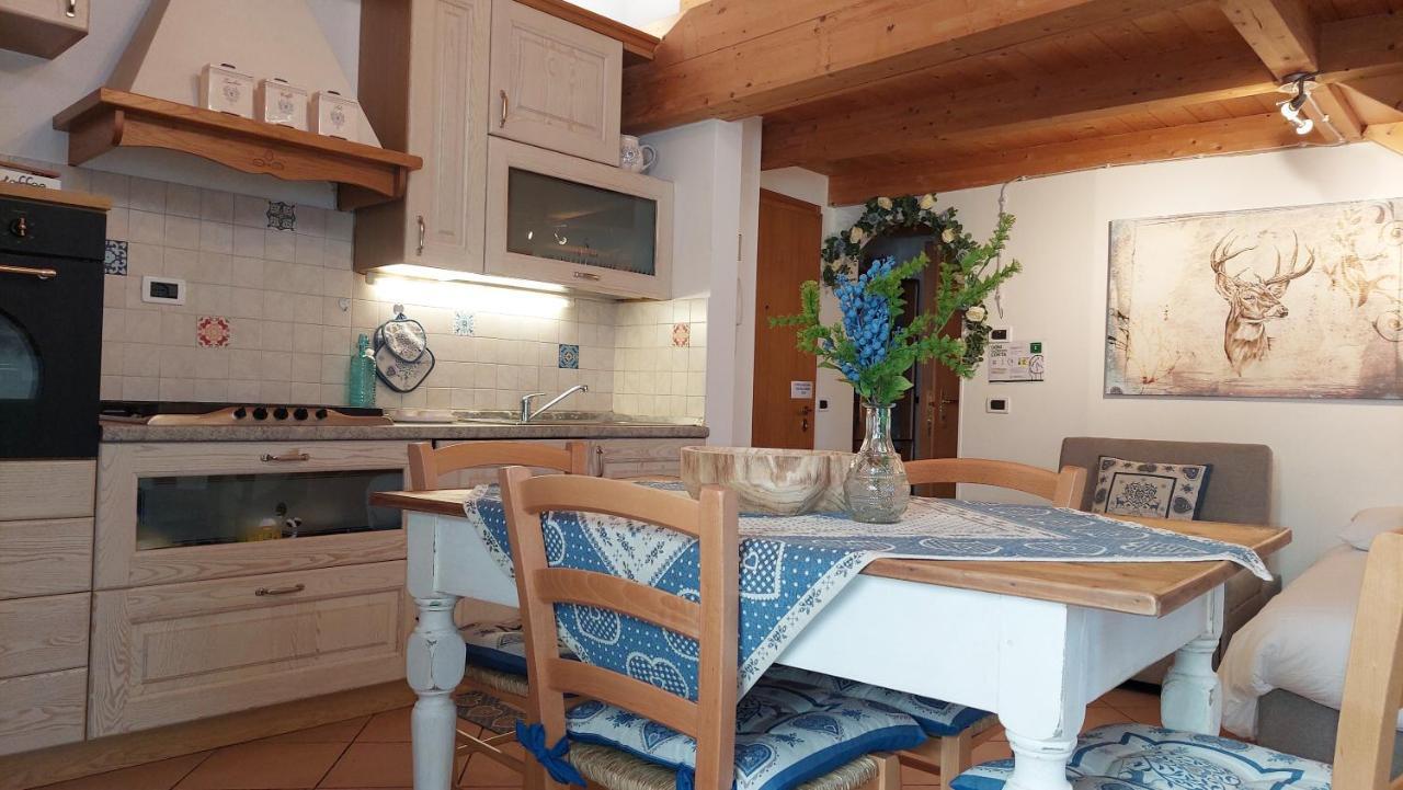 Loft Della Perpetua Di Casa Bernardi, Fuga Romantica Petfriendly Montagnaga  Exteriör bild