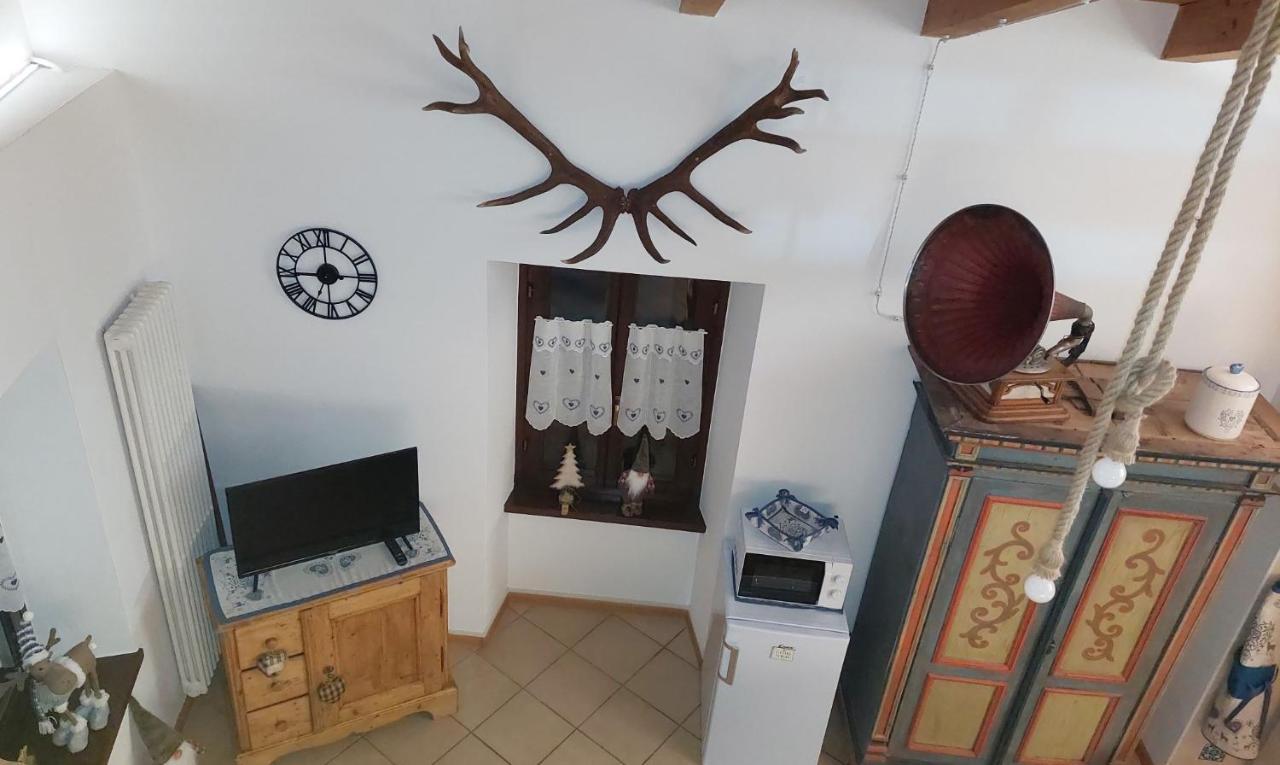 Loft Della Perpetua Di Casa Bernardi, Fuga Romantica Petfriendly Montagnaga  Exteriör bild